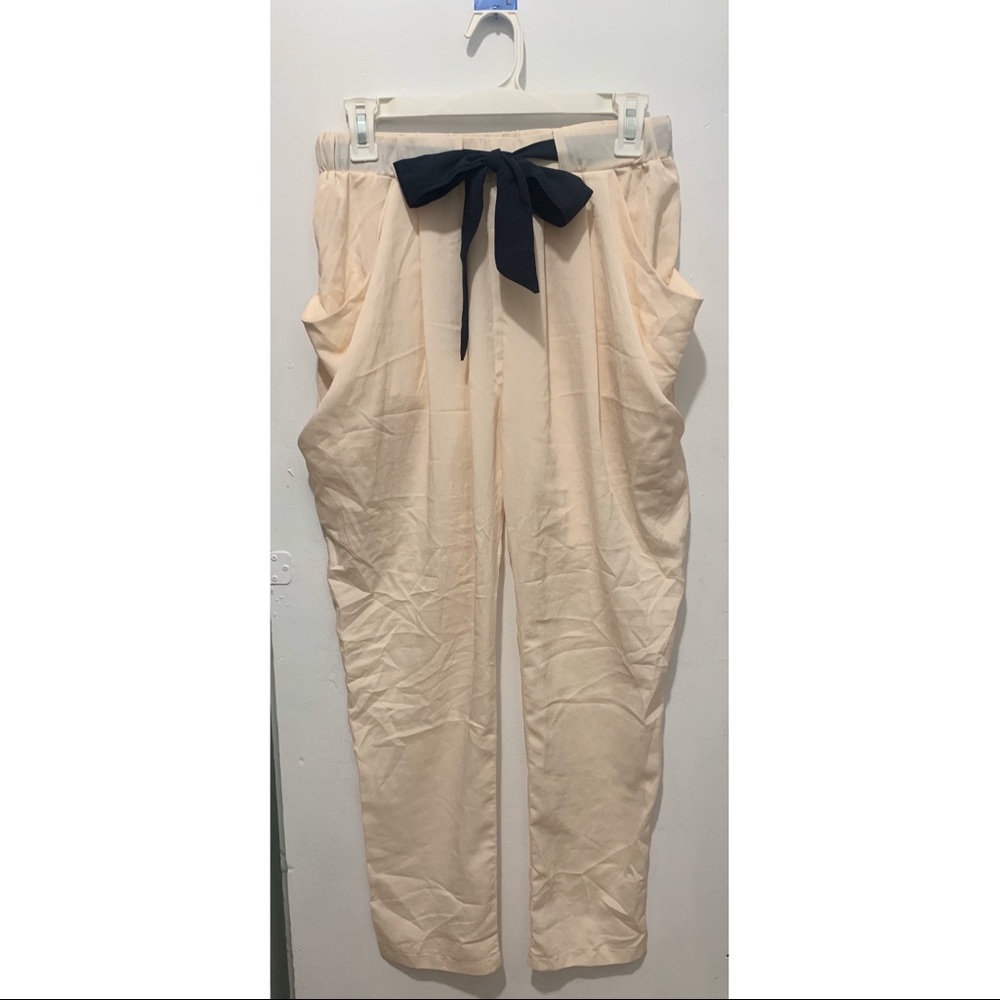 Women’s Cropped Paper Bag Pants with Pockets